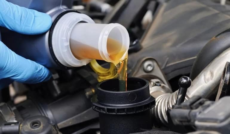 Подбор автомасла: как правильно выбрать масло для своего автомобиля?